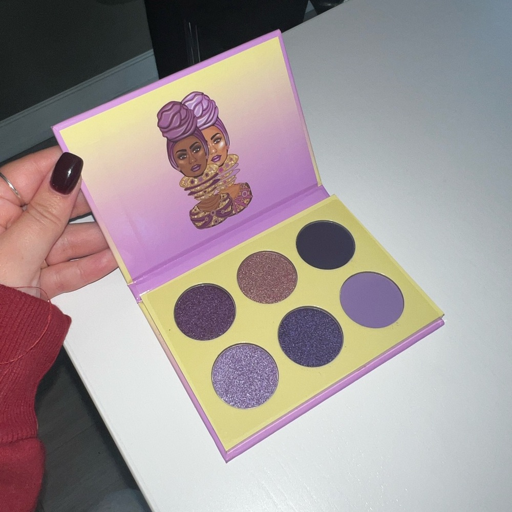 the violets palette by juvias place